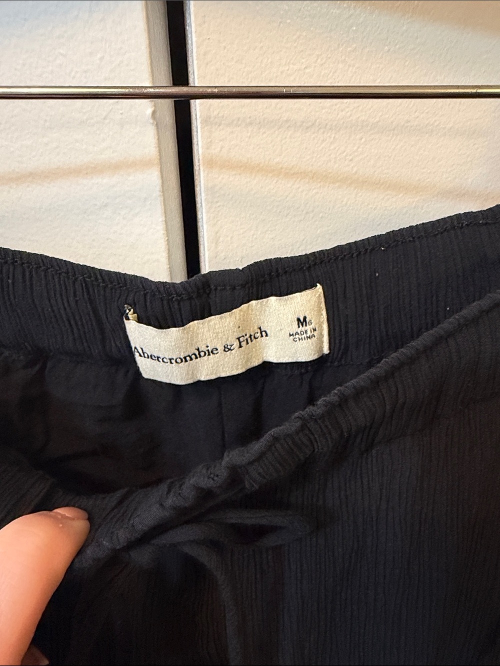 Abercrombie Black Cringle Wide-Leg Pants - Picture 3 of 3